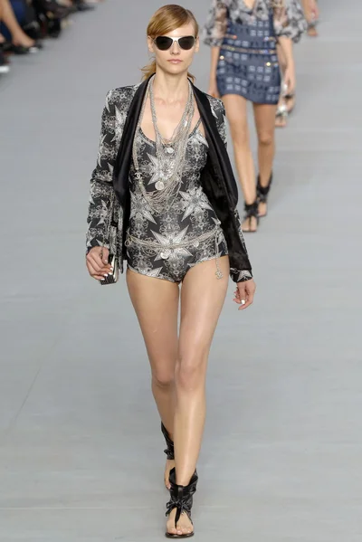 Look 29